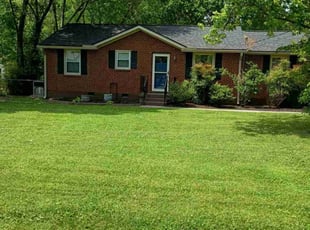 Shanell J.'s Lawn Service service result