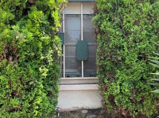 Bush Trimming by William Mendoza for Inder C. in Los Angeles, CA