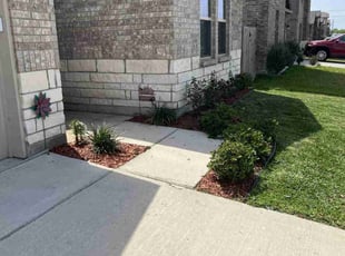 Hung N.'s Lawn Care service result