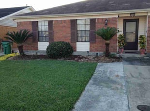 Bush Trimming by Dre Whitley for Jackie R. in Gretna, LA