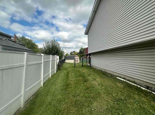 Candace S.'s Lawn Maintenance service result