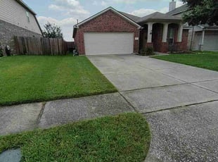 Chyanne H.'s Yard Cutting service result