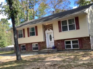 Leaf Removal by Orlando Cruz for Kedra J. in Monroe, NJ
