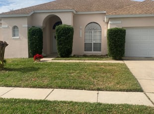 Bush Trimming by Wesly Lamour for Linda R. in Orlando, FL