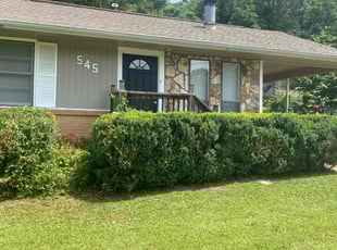 Bush Trimming by Alexis Crawford for Donald F. in Riverdale, GA