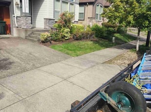 Deirdre M.'s Yard Cutting service result