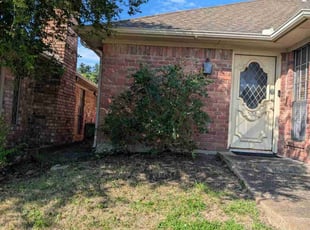 Bush Trimming by Elizabeth Cruz for Kathy H. in Allen, TX
