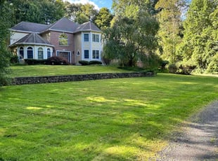Scott C.'s Lawn Mowing service result