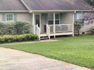 Bush Trimming by Elvin Dobbs for Channel W. in Dallas, GA