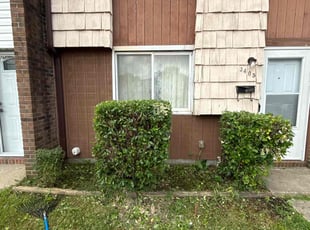Bush Trimming by Steven Moreira for Rhonda Gale T. in Virginia Beach, VA