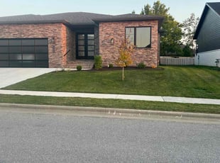 Roberto R.'s Grass Cutting service result