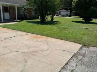 robert l.'s Lawn Service service result