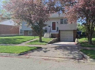 Roberta E.'s Lawn Service service result