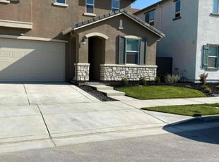 Kylee E.'s Lawn Service service result
