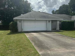 Bush Trimming by Mike Szpara for Lawrence W. in Deltona, FL