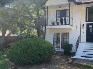 Bush Trimming by Dulce Aguirre for Fred M. in Houston, TX