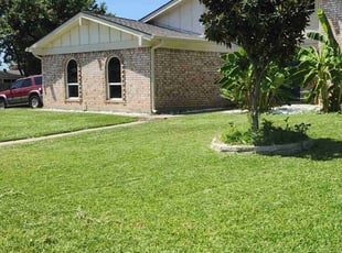 Julianne R.'s Lawn Maintenance service result