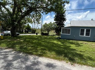 Dianne K.'s Lawn Mowing service result