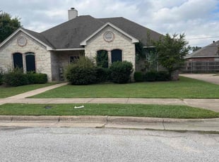 DeAndre B.'s Lawn Mowing service result