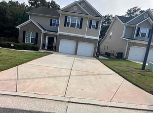 Maria P.'s Lawn Maintenance service result