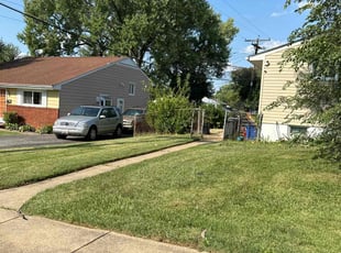 Laura H.'s Lawn Service service result