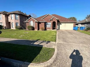 Deborah J.'s Lawn Service service result