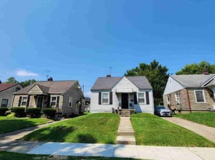 Charlotte L.'s Lawn Maintenance service result