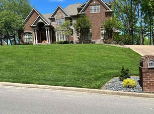 Aaron W.'s Lawn Mowing service result