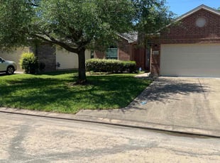 Colleen D.'s Lawn Service service result