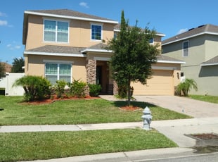 Weeding by Mike Diaz for Jonathan H. in Kissimmee, FL