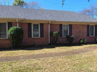 Bush Trimming by Timothy Peak for Frank W. in Gallatin, TN