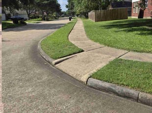 Laurie -.'s Lawn Service service result