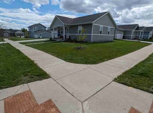 Stephen W.'s Lawn Maintenance service result