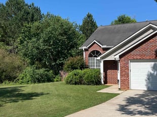 Debra B.'s Grass Cutting service result
