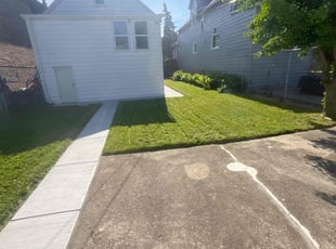Laura M.'s Lawn Mowing Service service result