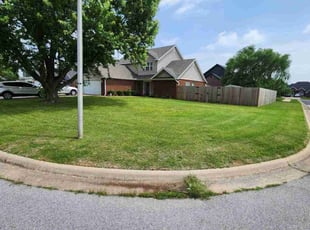 Vernon R.'s Yard Cutting service result