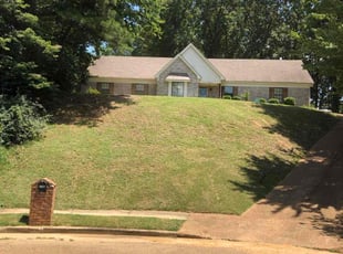 Mary T.'s Lawn Service service result