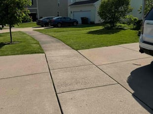 Bonnie C.'s Grass Cutting service result