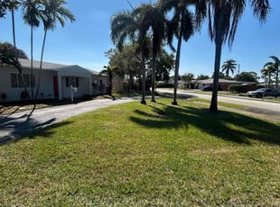 Vivia M.'s Lawn Service service result