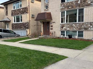 Lisa D.'s Lawn Service service result