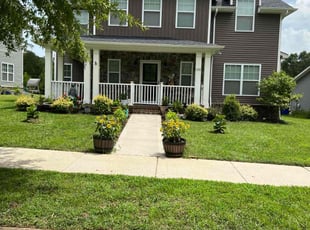 Emily G.'s Lawn Maintenance service result