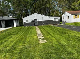 Kelly L.'s Yard Cutting service result