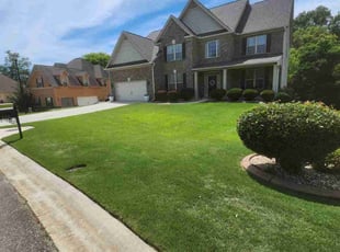 Bonnie B.'s Lawn Service service result