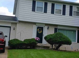 Bush Trimming by Levander Anderson for Jackie B. in Bedford, OH