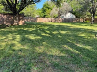 Larry R.'s Lawn Maintenance service result