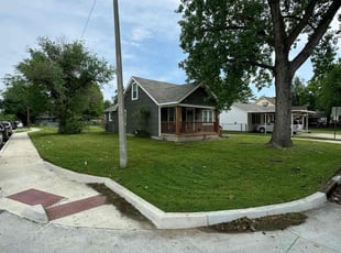 Pam H.'s Lawn Service service result