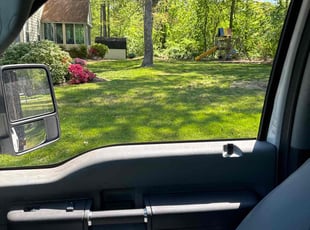 Jennifer N.'s Lawn Mowing service result