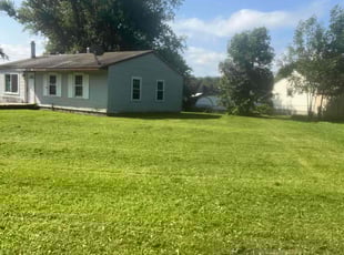 Joy E.'s Lawn Service service result