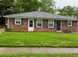 Ieisha L.'s Lawn Maintenance service result