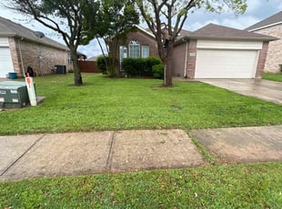 Kimberly W.'s Lawn Service service result